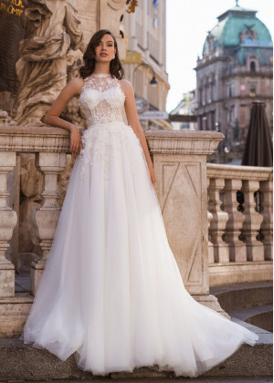 High Neck Ivory Lace Tulle Unique Wedding Dress High Neck Ivory Lace Tulle Unique Wedding Dress